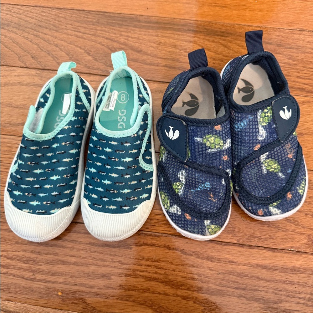 DSG Kids Teal and Navy Shark Sneakers